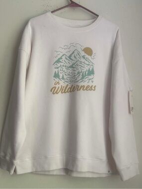 Women's White 'In Wilderness' Graphic Crewneck Sweatshirt